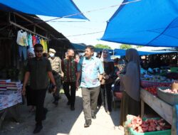 Stanley Kroscek Fluktuasi Harga Kebutuhan Pokok di Pasar Sentral